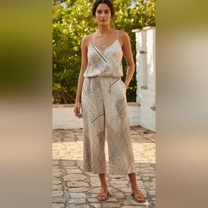 4-Club Monaco 100% Silk wide leg jumpsuit